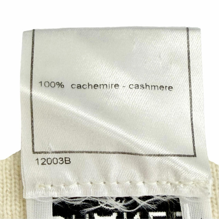 Great CHANEL COCO Mark Sleeveless Knit Vest Ivory cashmere EU 38 01A P18160