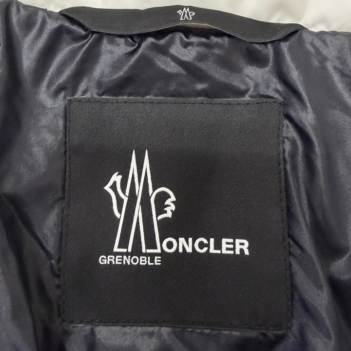 Pristine MONCLER GRENOBLE Down jacket ISORNO GIUBBOTTO