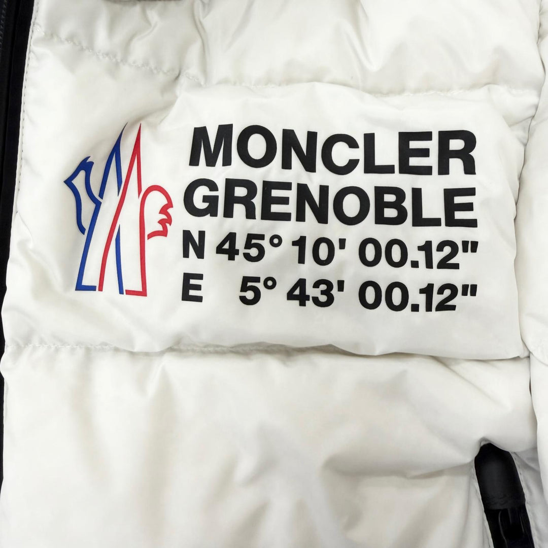 Pristine MONCLER GRENOBLE Down jacket ISORNO GIUBBOTTO