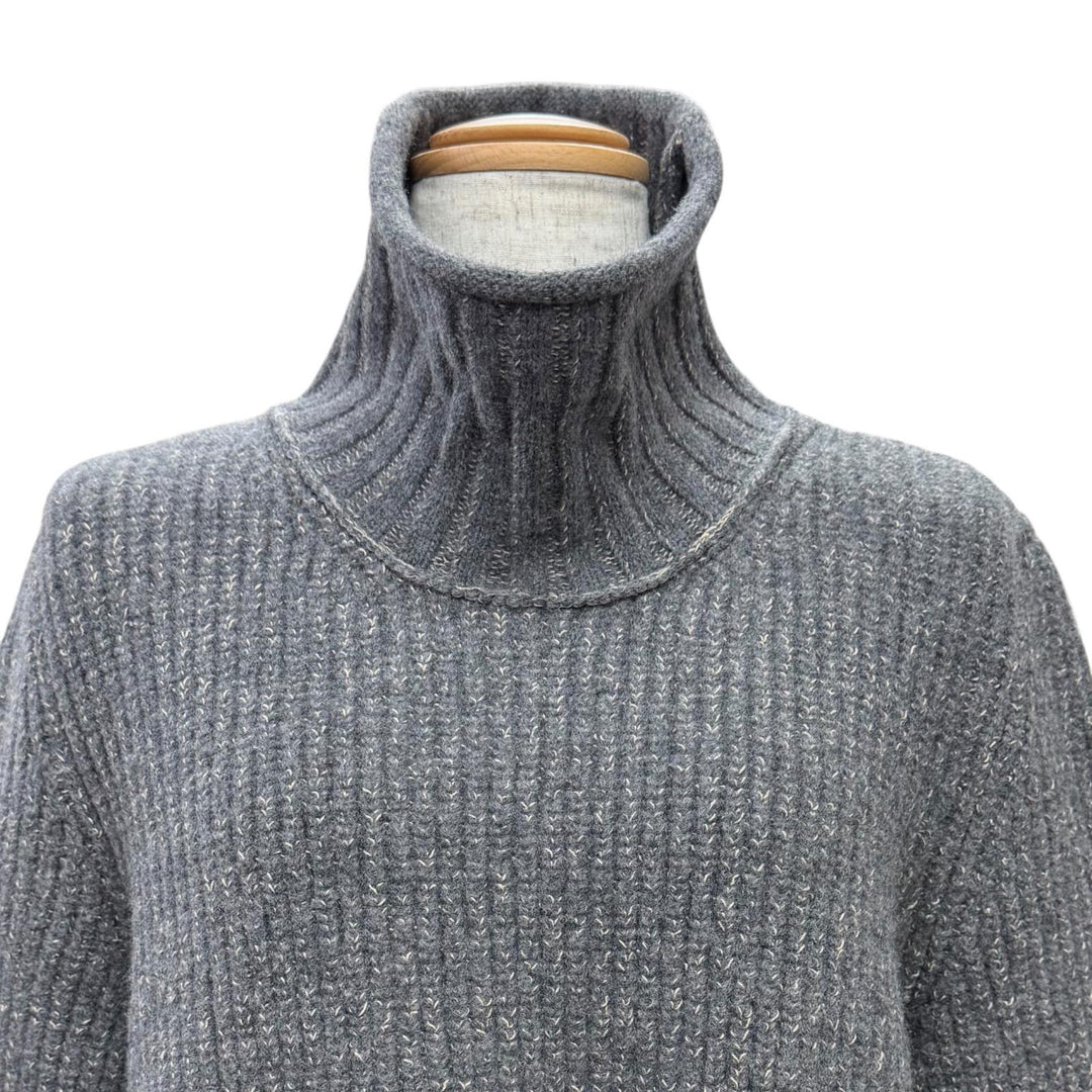 Excellent LOUIS VUITTON LV logo leather patch high-neck ribbed knit XL