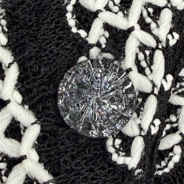 Excellent CHANEL cardigan Front design long-sleeved knit black Viscose Women 42