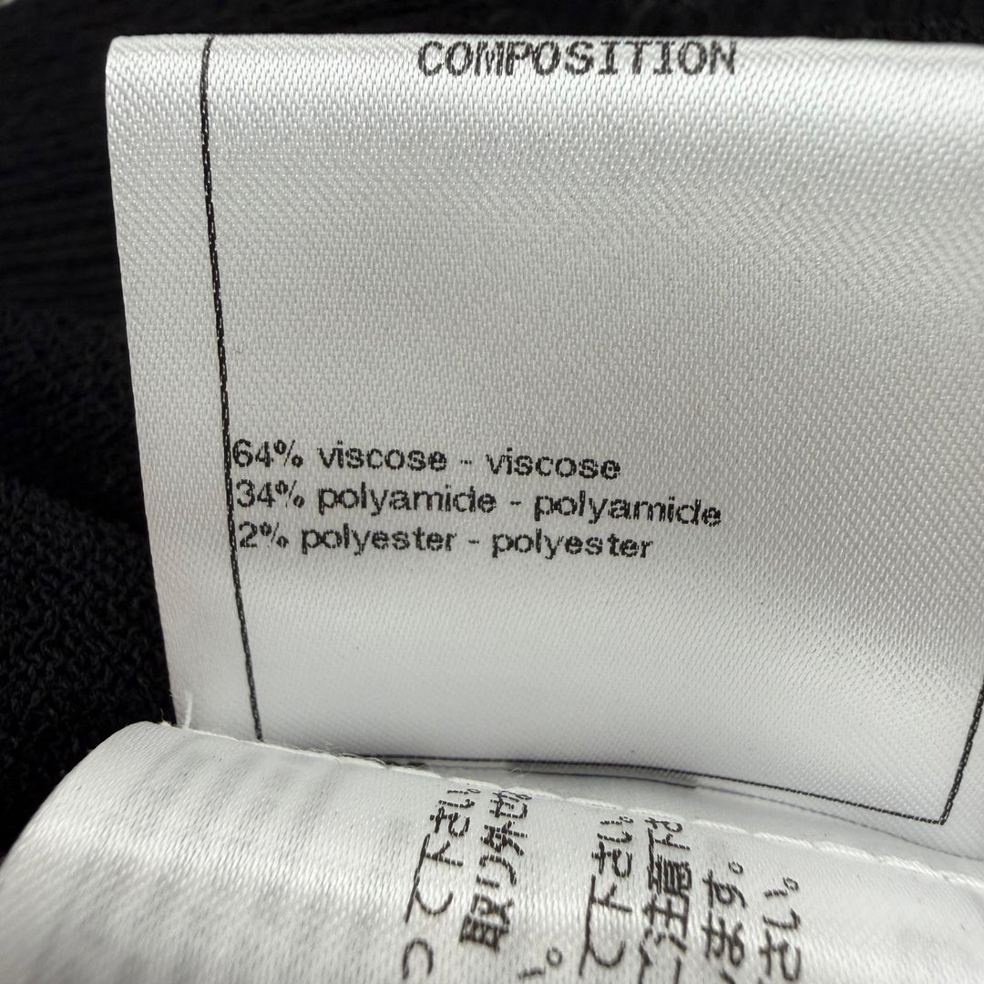 Excellent CHANEL cardigan Front design long-sleeved knit black Viscose Women 42
