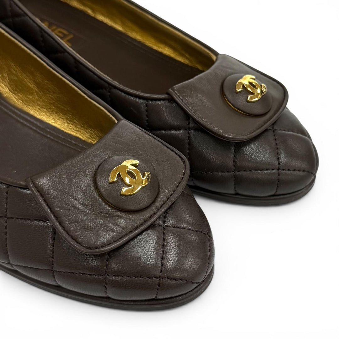 Great CHANEL Ballet shoes ballerina COCO Mark Matrasse leather 37 23A G45047