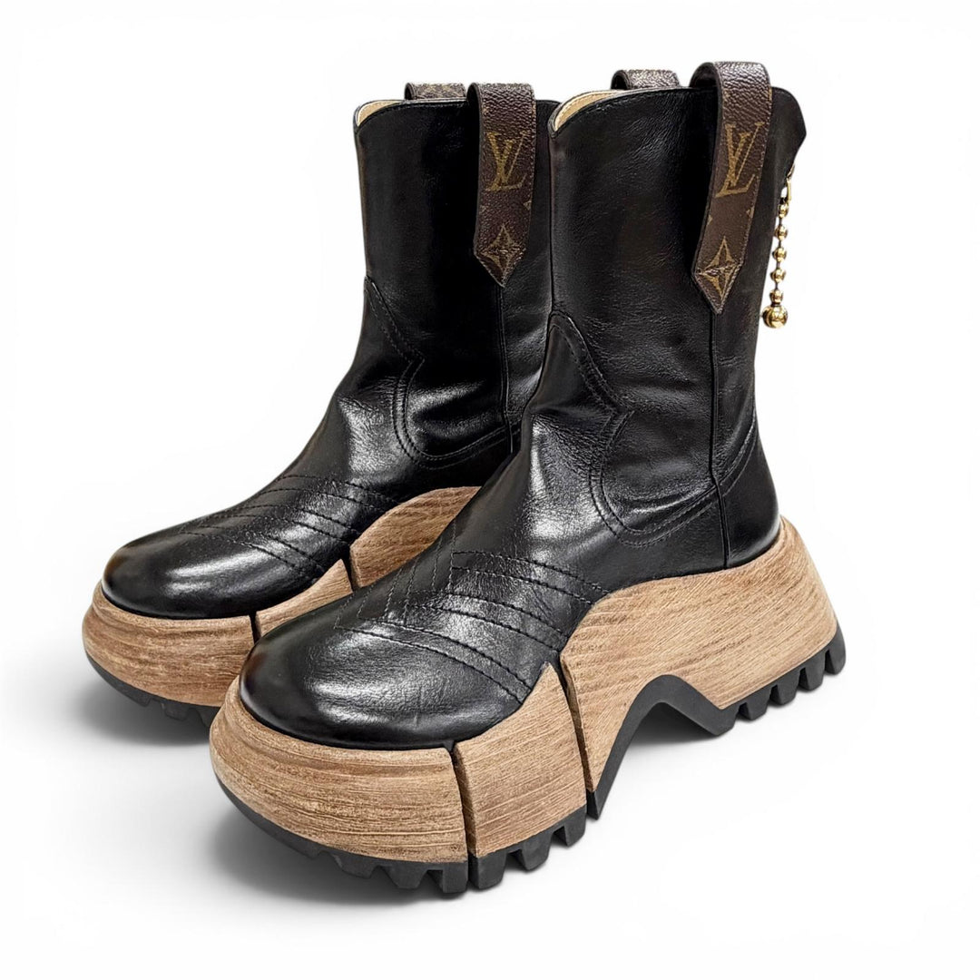 Pristine LOUIS VUITTON Ankle boots LV Zoom Line Wood heel platform 37