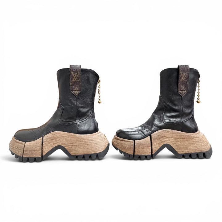 Pristine LOUIS VUITTON Ankle boots LV Zoom Line Wood heel platform 37