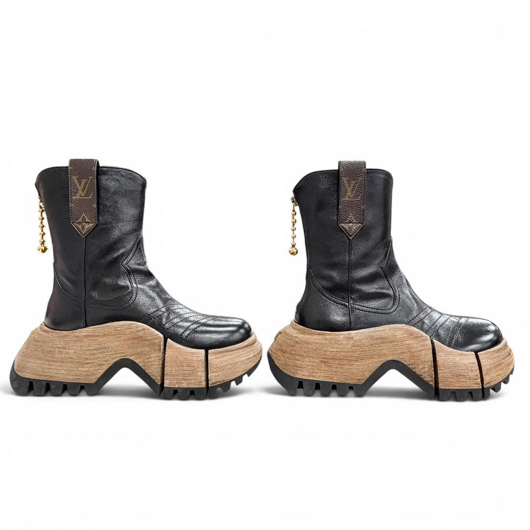 Pristine LOUIS VUITTON Ankle boots LV Zoom Line Wood heel platform 37