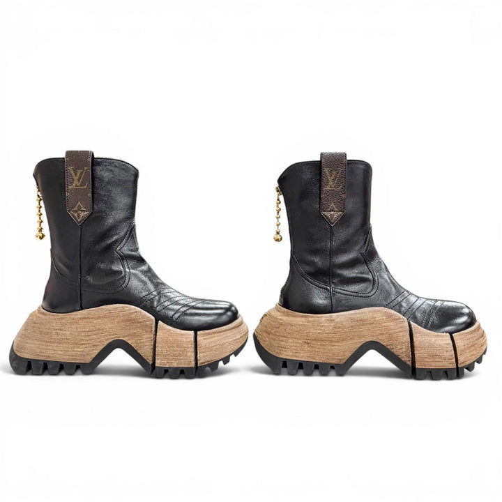 Pristine LOUIS VUITTON Ankle boots LV Zoom Line Wood heel platform 37