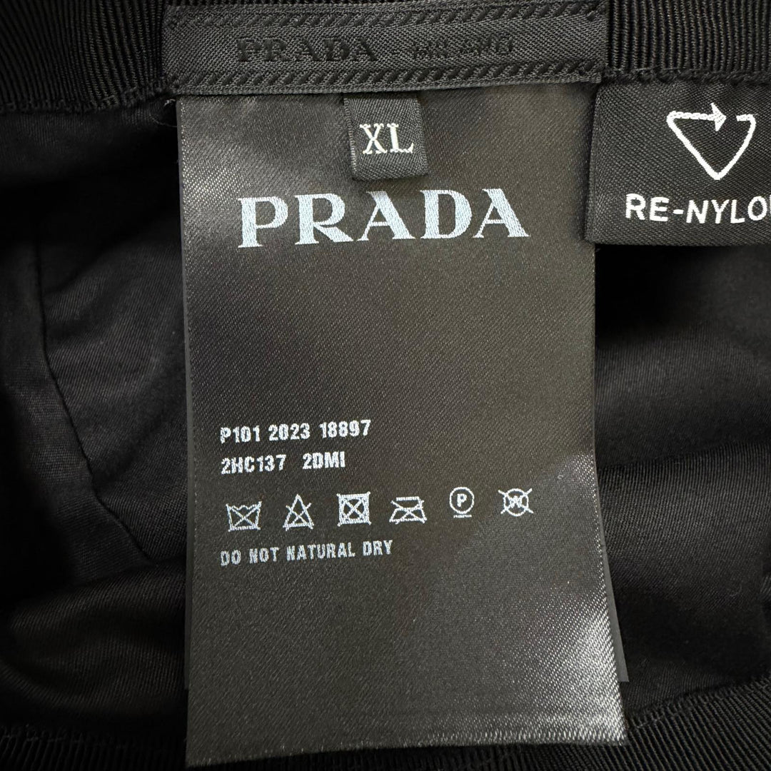 Excellent PRADA hat Re-Nylon Triangle With Logo Bucket black