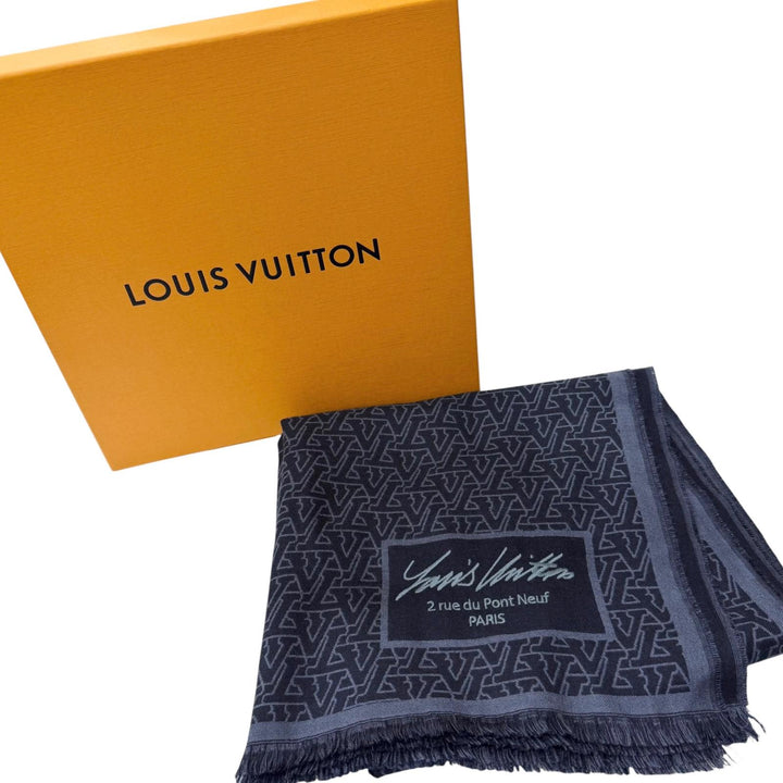 Great LOUIS VUITTON Scarf LV Standout Logo Print Scarf Navy wool mens M79639