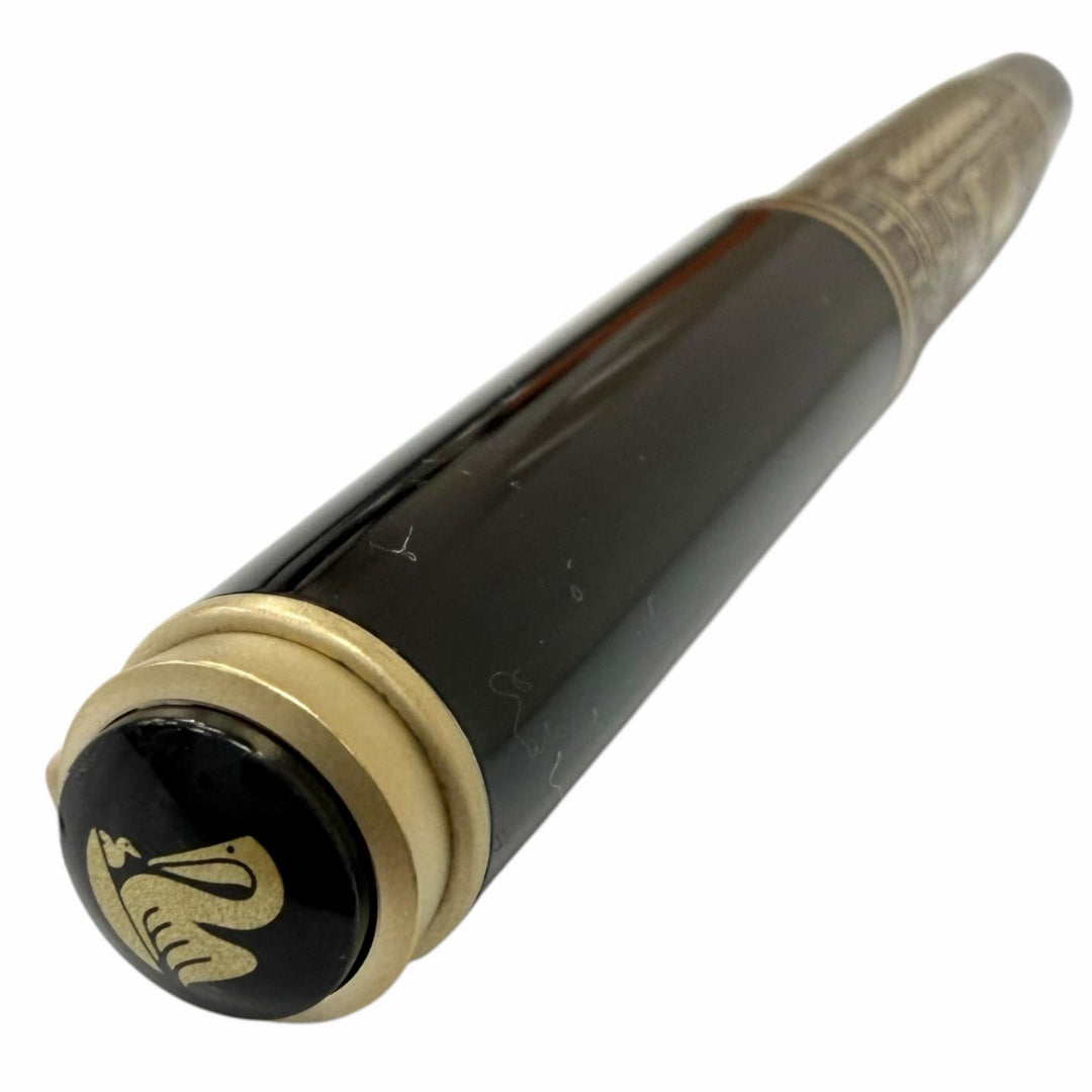 Great PERIKAN fountain pen Toledo Cap type black 18K mens M700
