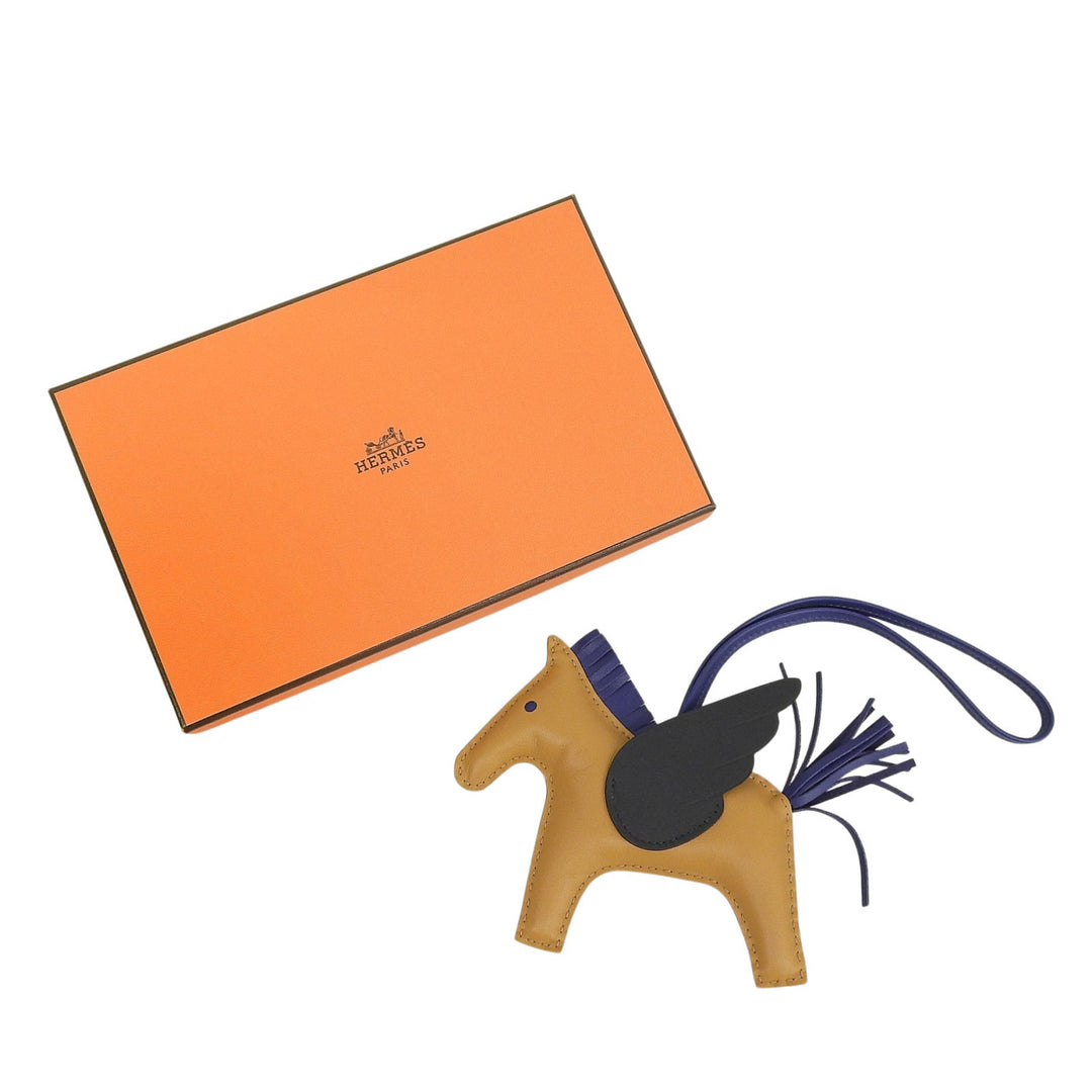 Pristine HERMES Bag charm Rodeo Charm MM Pegasus Anyo Miro Women