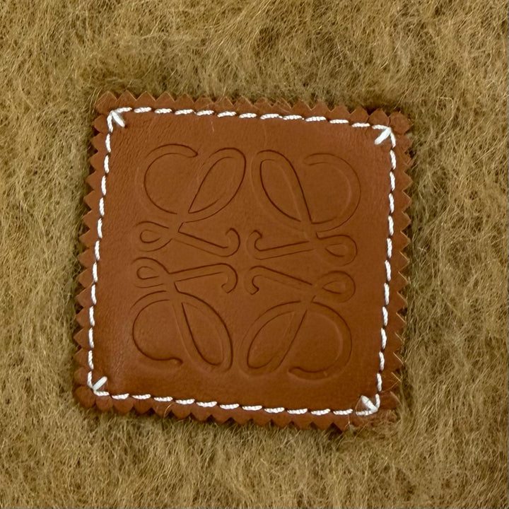 Excellent LOEWE Scarf Anagram leather logo patch with fringe Brown mohair Women