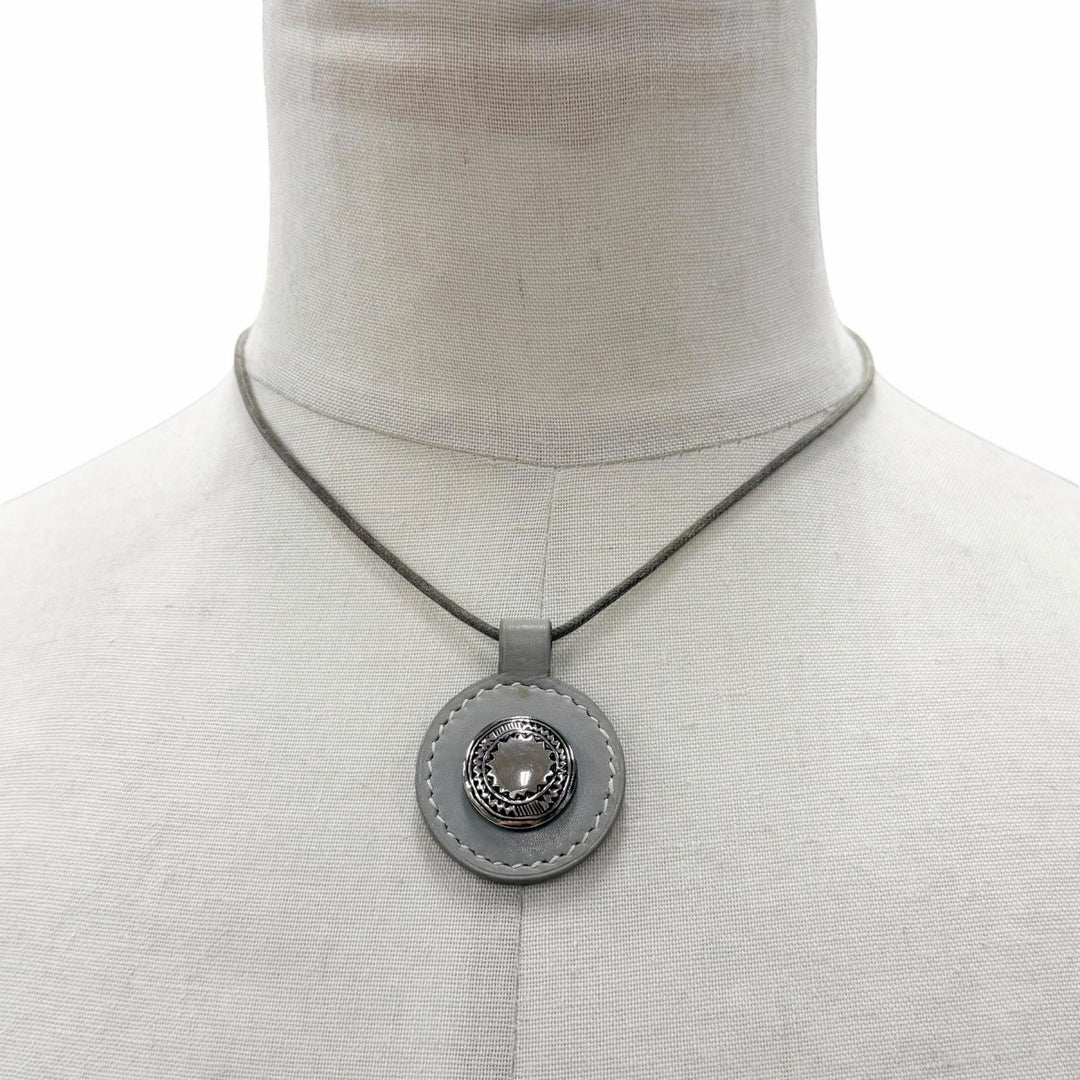 Great HERMES Necklace Touareg choker gray leather mens