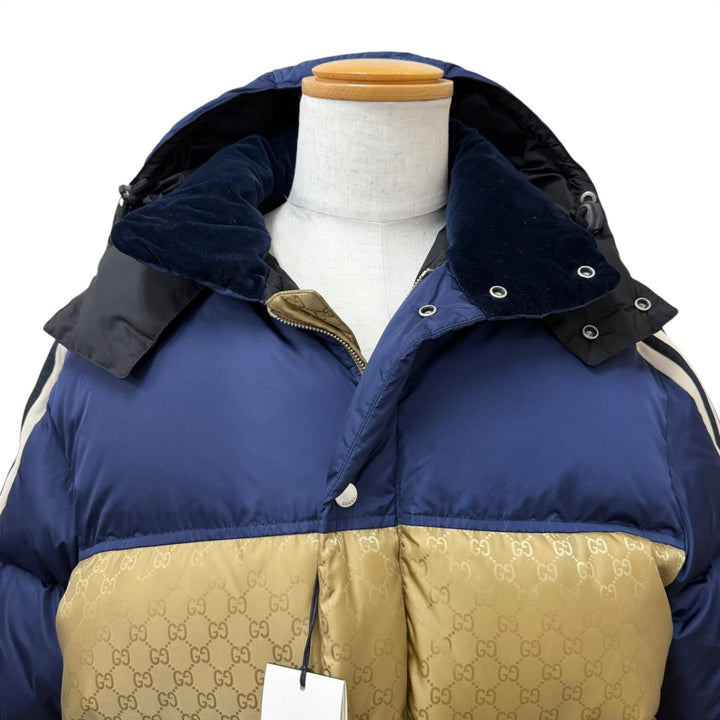 Pristine GUCCI down coat Logo print, side stripe, hooded beige
