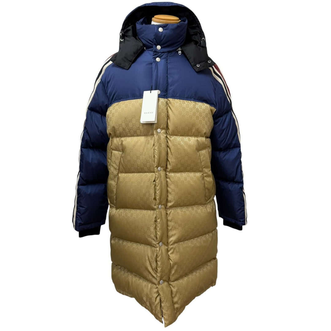 Pristine GUCCI down coat Logo print, side stripe, hooded beige