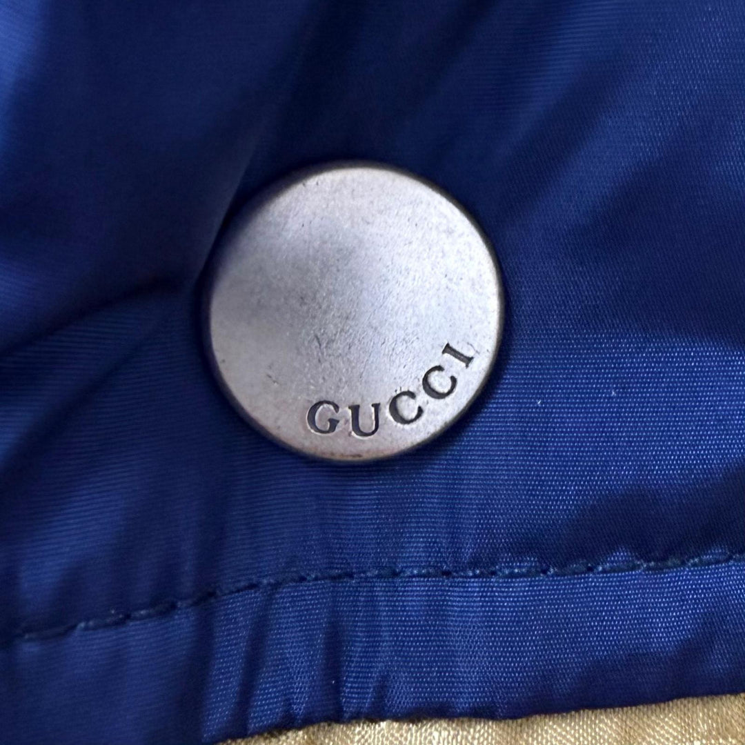 Pristine GUCCI down coat Logo print, side stripe, hooded beige