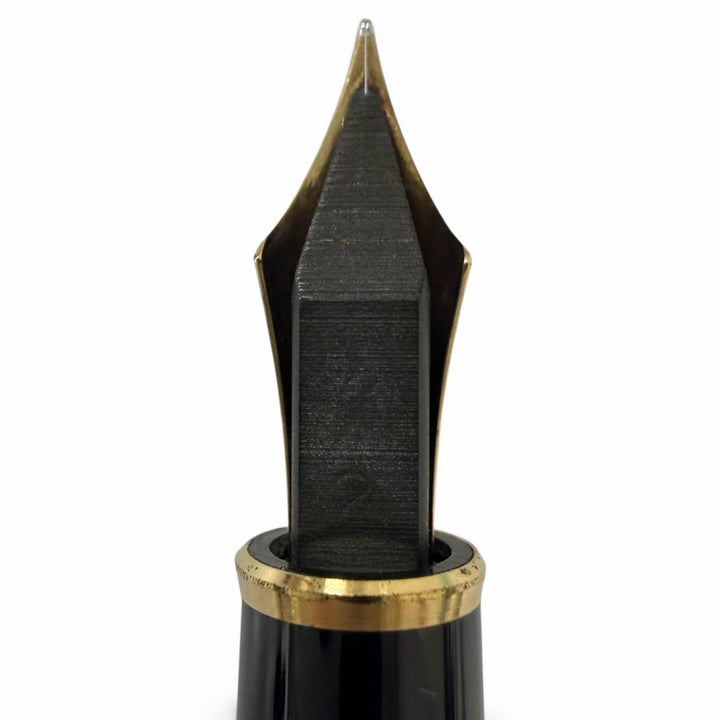 Excellent MONTBLANC fountain pen Meisterstück Classic black 14K