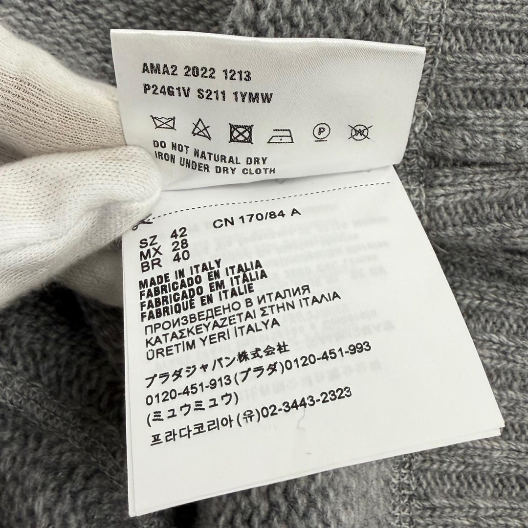 Great PRADA sweater Logo Cashmere Wool Crew Neck Sweater gray wool 42 P24G1V