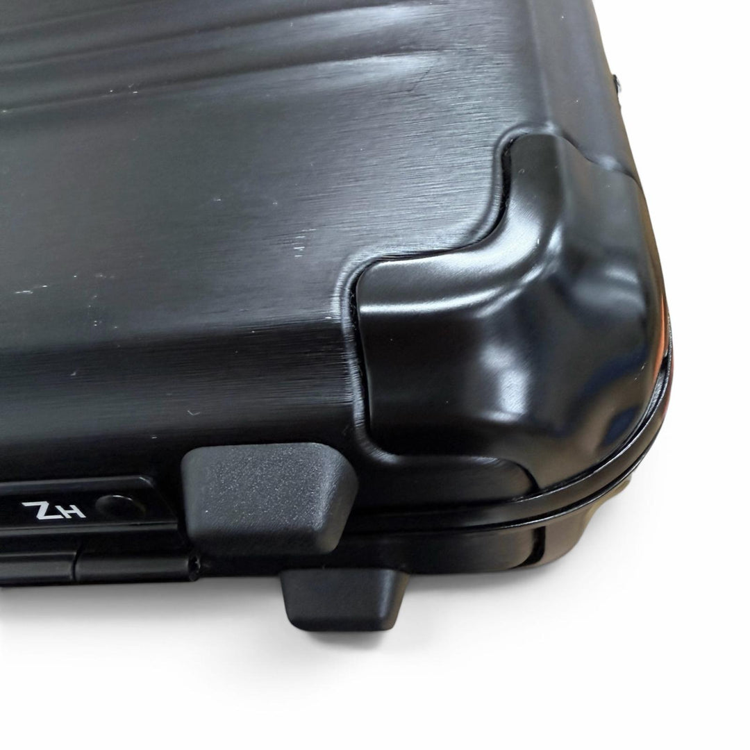 Great ZERO HALLIBURTON Other bag Pursuit Attache case black aluminum mens