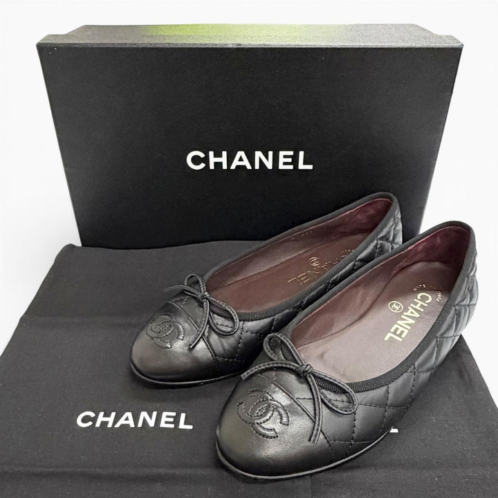 Great CHANEL pumps COCO Mark Ribbon Matelassé Leather Flats black 35 G26250