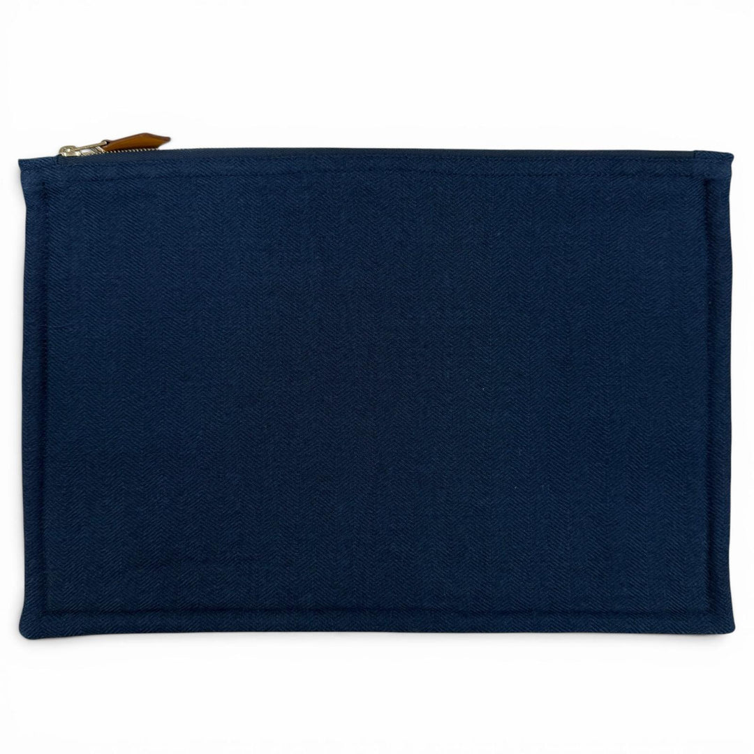 Pristine HERMES Traveler 3 Eye Mask, Room Socks, and Pouch Set Navy cashmere