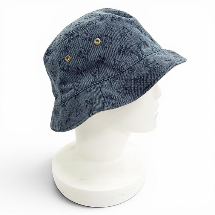 Great LOUIS VUITTON Chapeau Monogram Denim Reversible bucket hat Indigo L MP2441