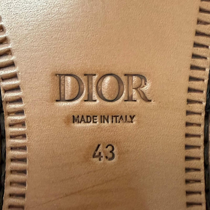 Pristine DIOR Dress shoes Evidence Embossed logo plain toe derby shoes