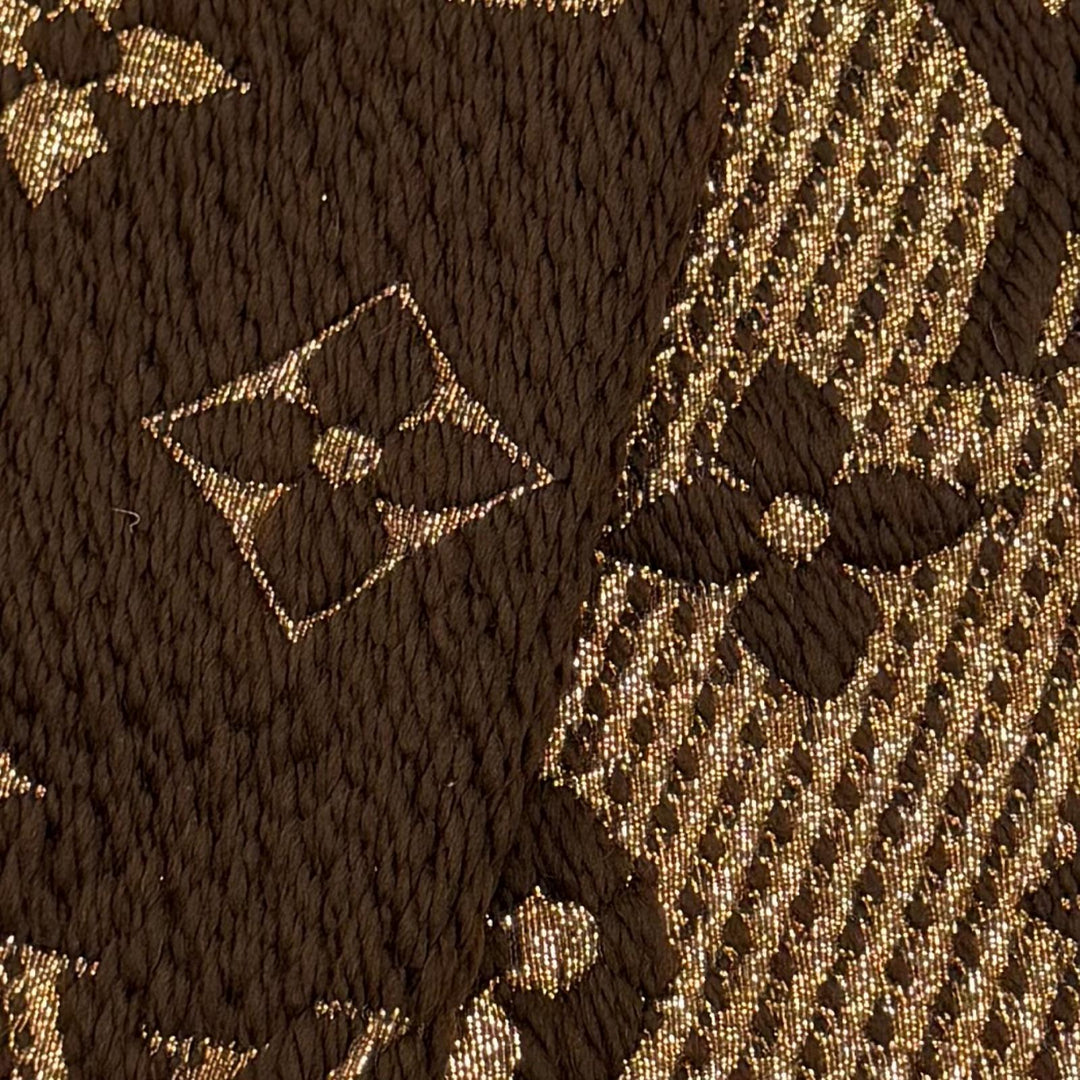 Great LOUIS VUITTON Scarf Escalp Logo Mania Shine Monogram fringe wool M71383