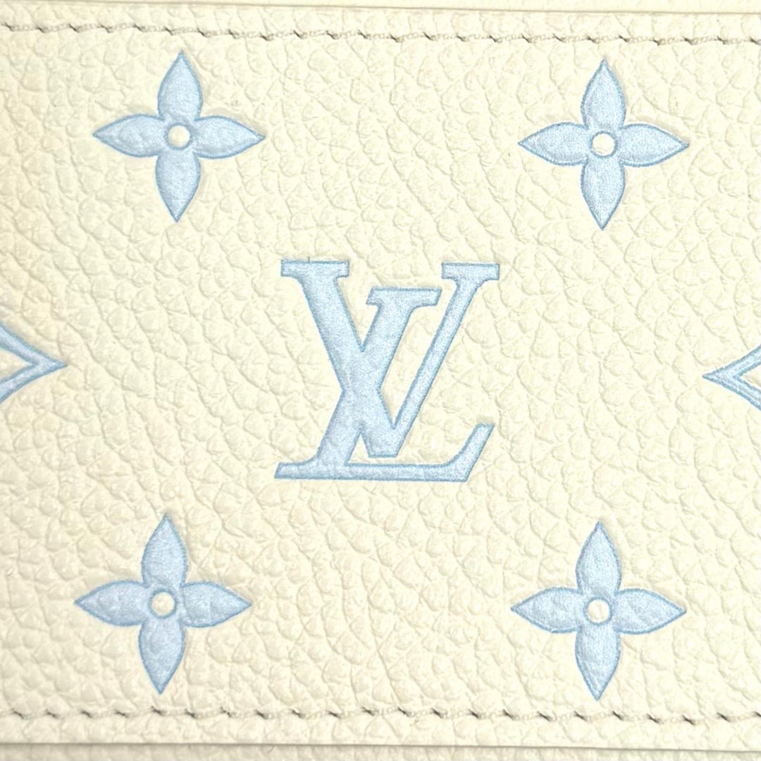 Pristine LOUIS VUITTON Bifold Wallet Portefeuille Claire Monogram Ann Platt
