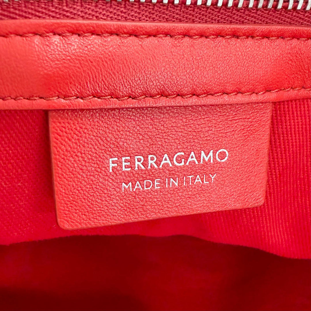 Excellent FERRAGAMO Tote Bag Front logo, leather accents, grosgrain Red 213986
