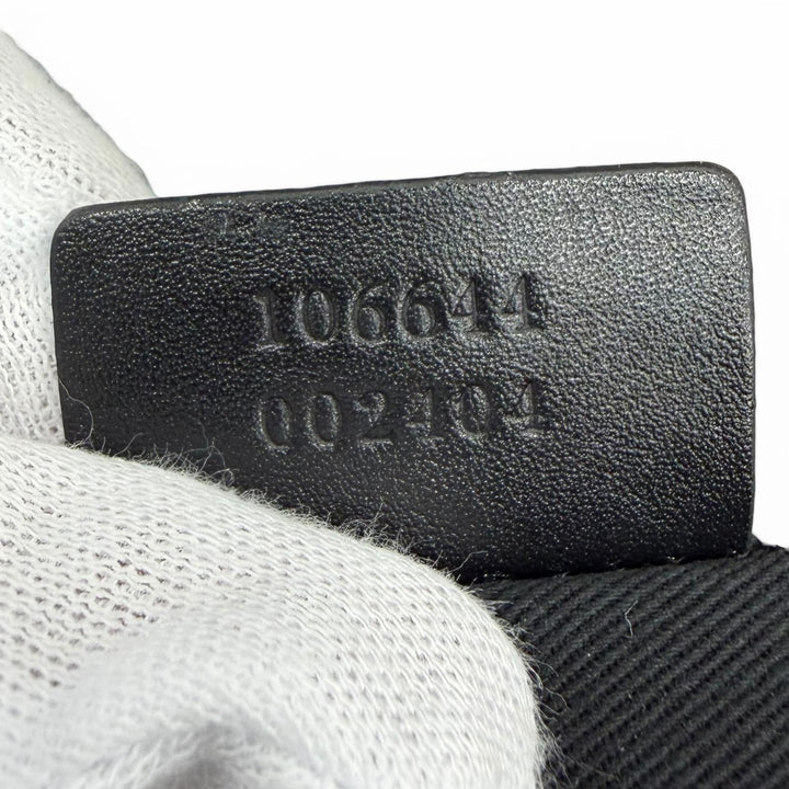 Great GUCCI Handbag Leather logo patch zip pouch black GG canvas Women 106644