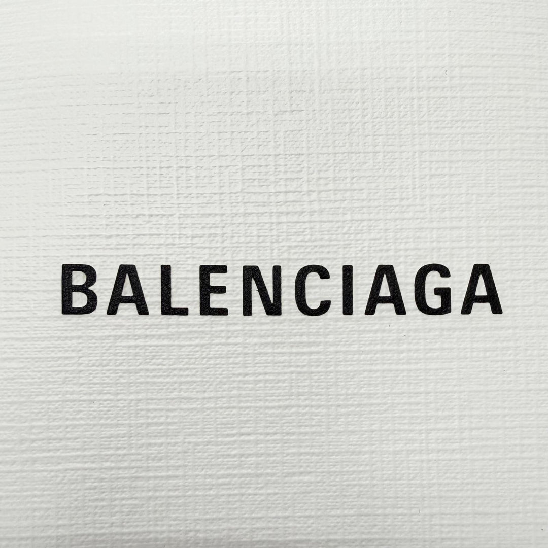 Excellent BALENCIAGA Shoulder Bag shopping phone holder white leather