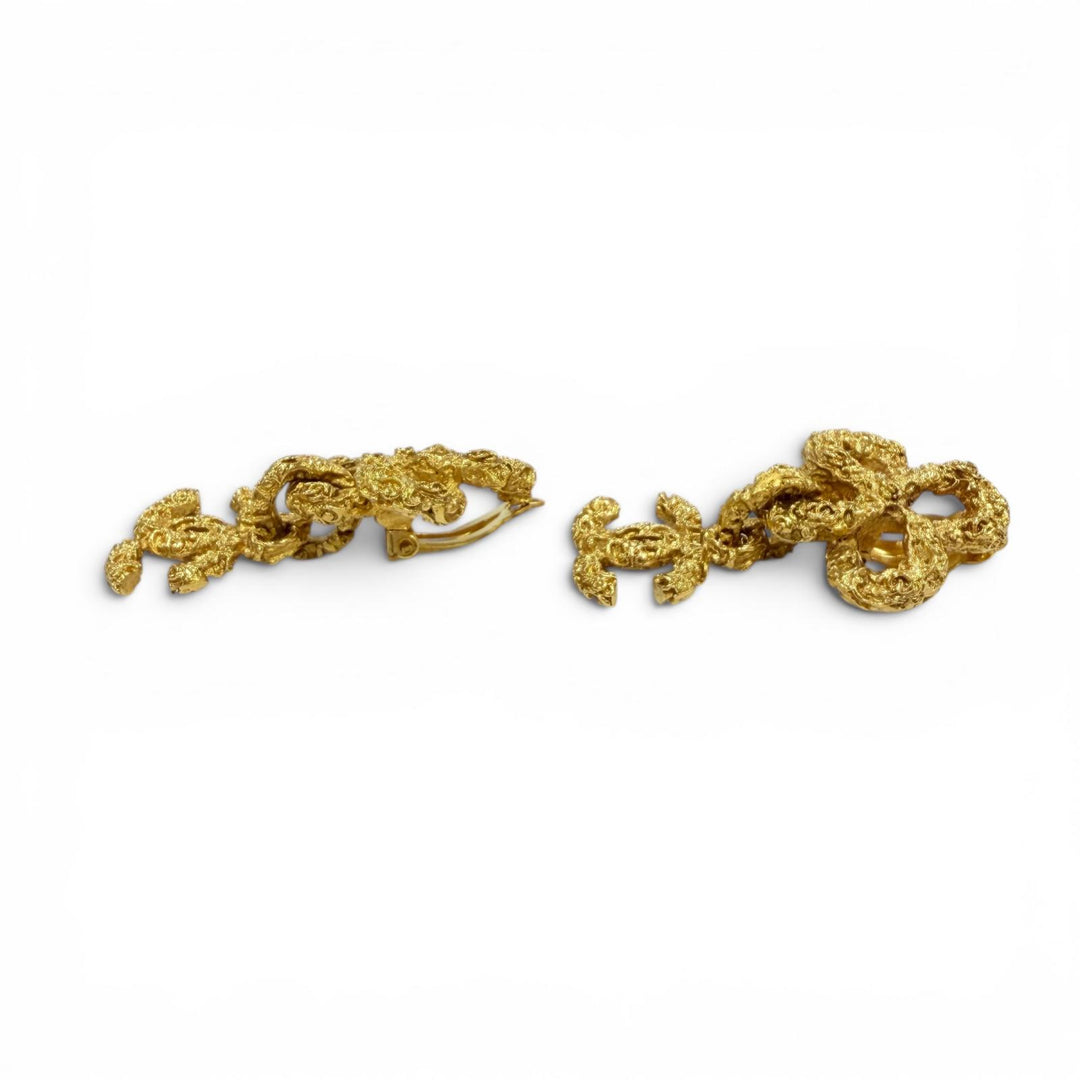 Excellent CHANEL Earring Lava Flower COCO Mark Swing gold metal Women 93A