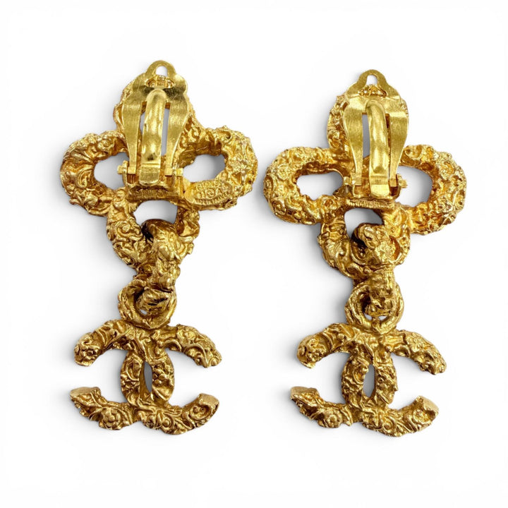 Excellent CHANEL Earring Lava Flower COCO Mark Swing gold metal Women 93A