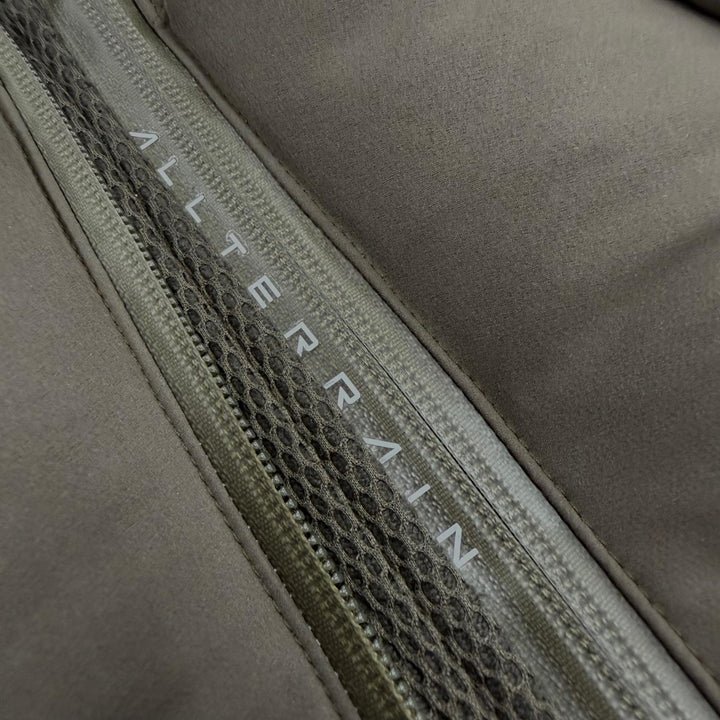 Great DESCENTE Down jacket Mountaineer khaki polyester mens L DAMUGK30U