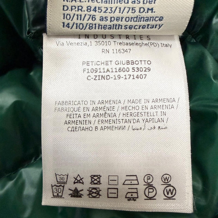Great MONCLER Down jacket PETICHET GIUBBOTTO Logo Patch Light