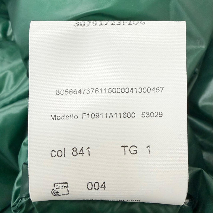 Great MONCLER Down jacket PETICHET GIUBBOTTO Logo Patch Light