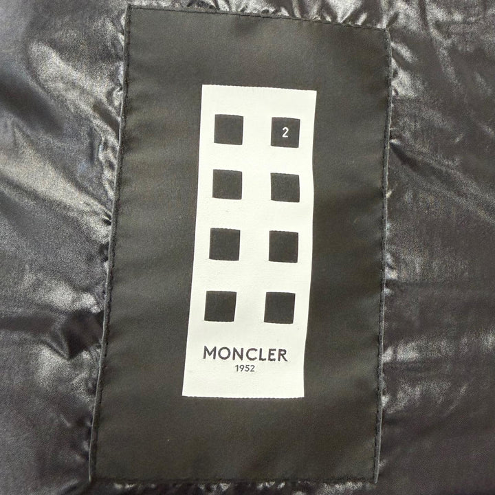 Excellent MONCLER GENIUS 2 Barbour Coverall WIGHT Down-lined, waxed jacket