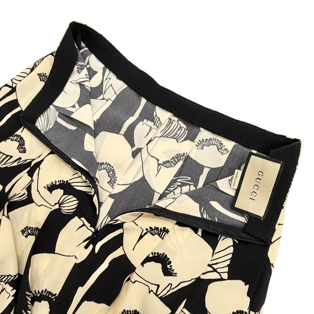 Excellent GUCCI Pleated skirt Poppy Flower Long beige silk Women 38 409370