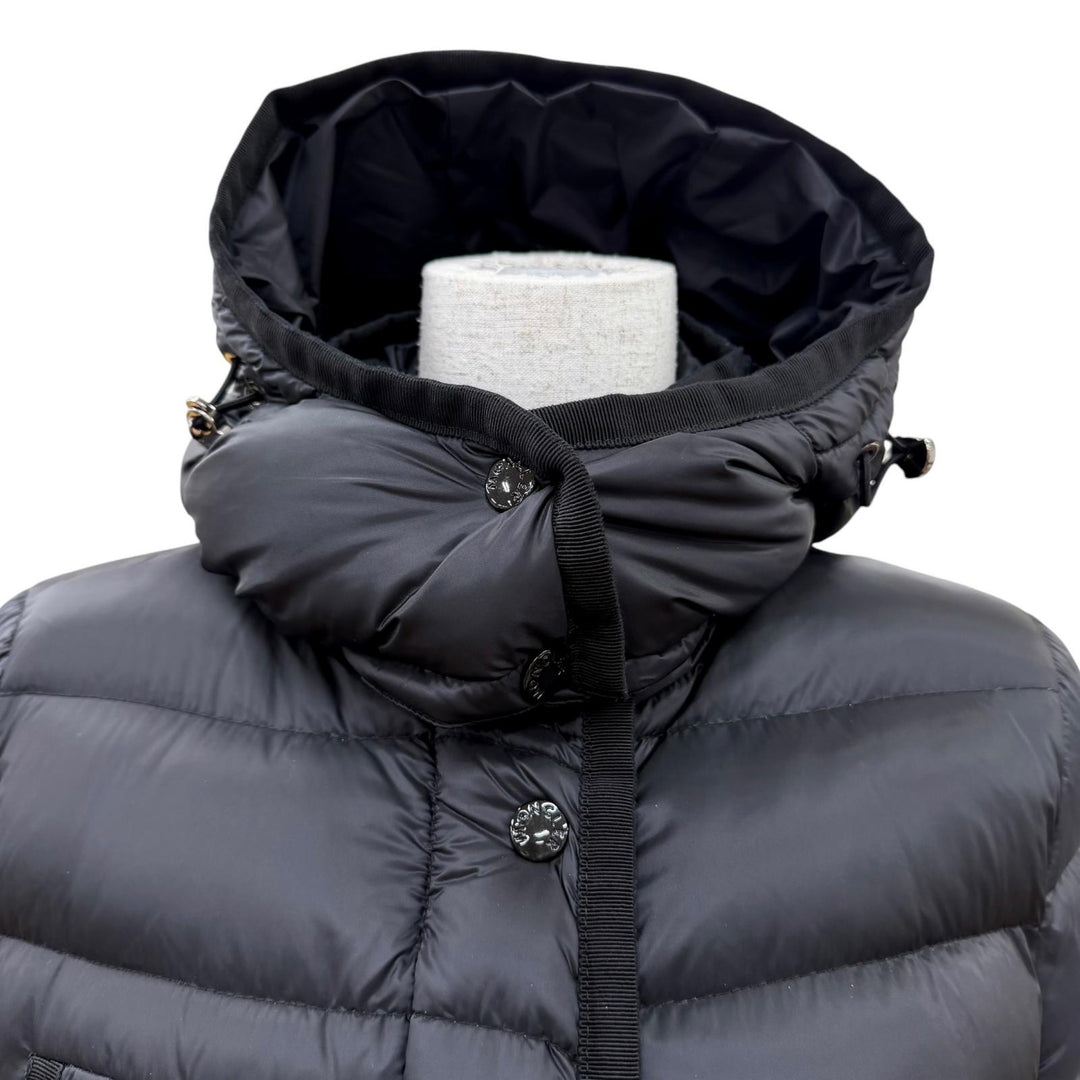 Great MONCLER down coat HERMINE Logo patch and hood ZIP UP black 0 C20934930005