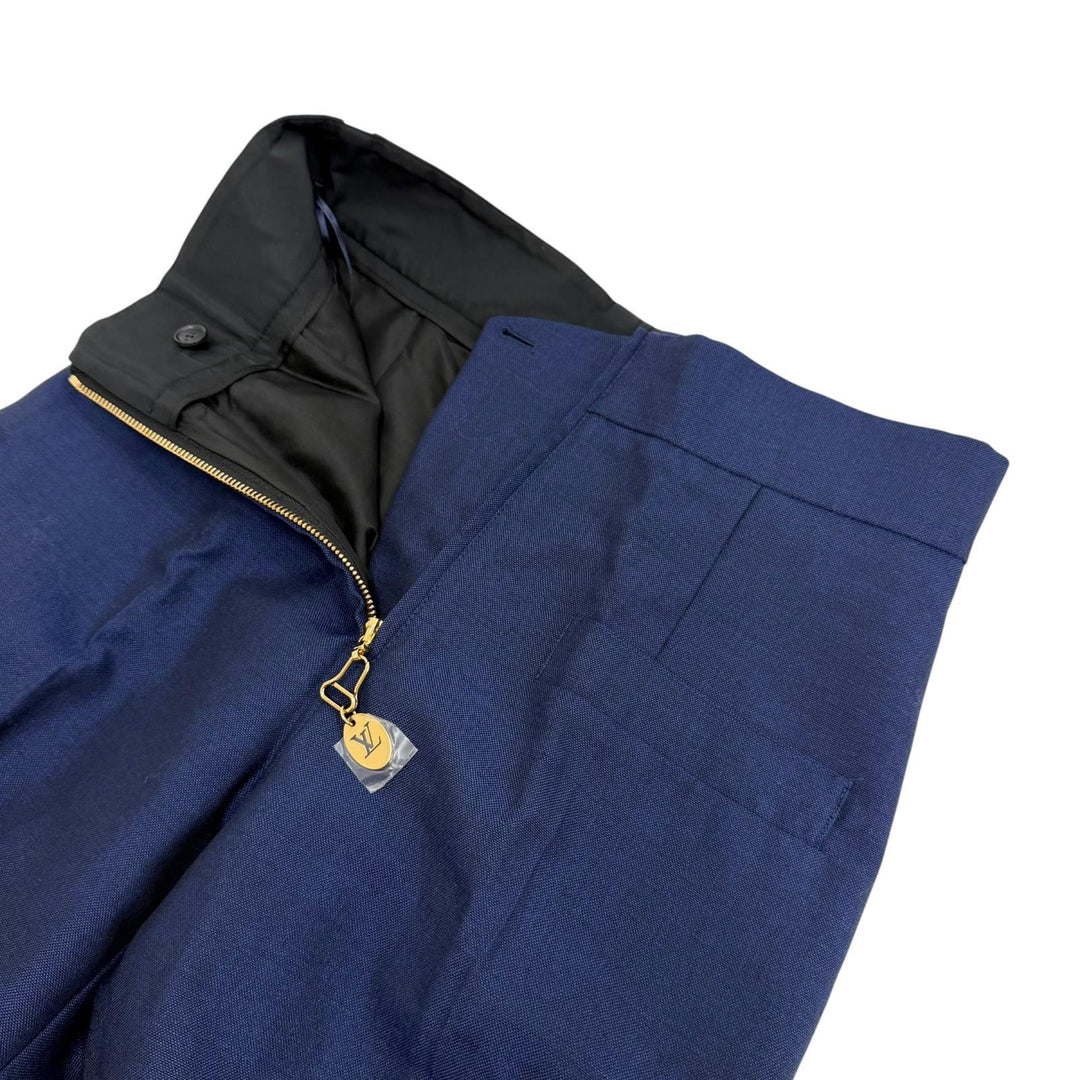 Pristine LOUIS VUITTON Pants LV logo metal, hem zip design, side stripe Navy 38