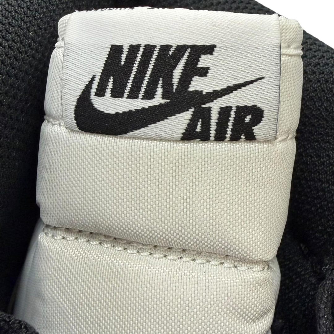 Pristine NIKE High cut sneakers AIR JORDAN 1 RETRO HIGH OG black