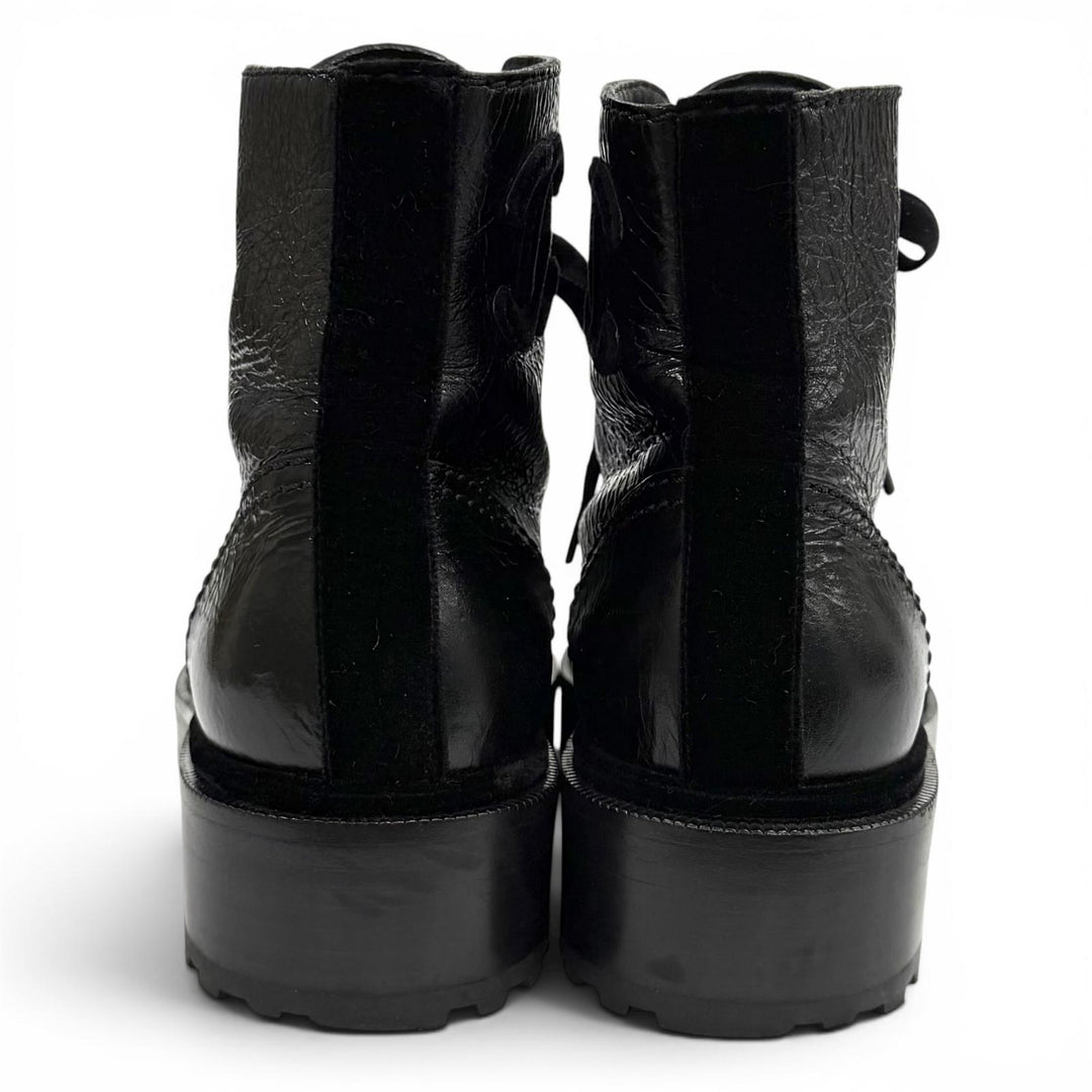 Great CHANEL short boots black leather Women 36 G35154