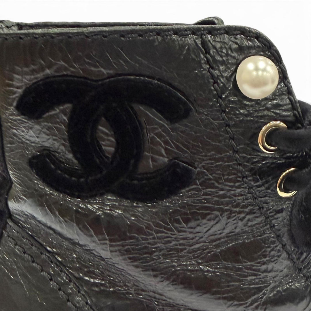Great CHANEL short boots black leather Women 36 G35154