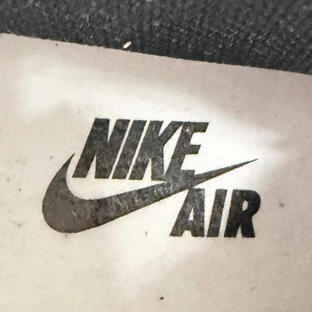 Excellent NIKE High cut sneakers AIR JORDAN 1 RETRO HIGH OG CHICAGO 2015