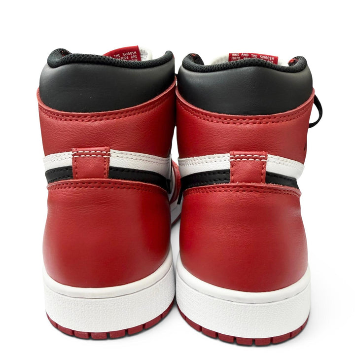 Excellent NIKE High cut sneakers AIR JORDAN 1 RETRO HIGH OG CHICAGO 2015