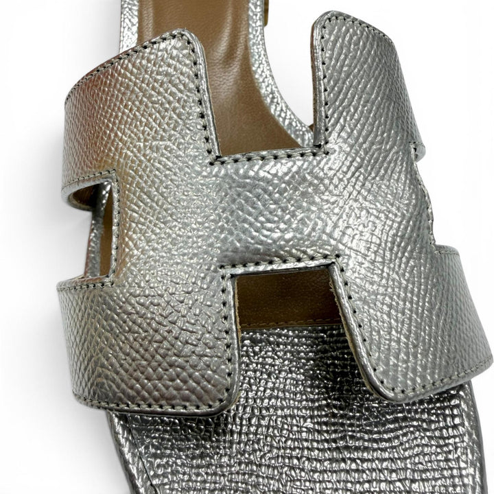 Great HERMES Sandals Oasis H logo leather mules Silver leather Women 36.5