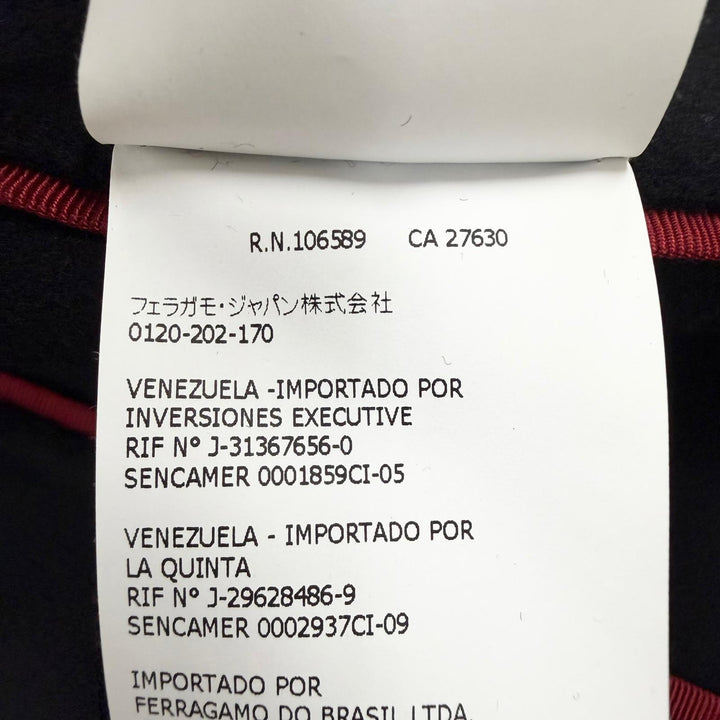 Great Salvatore Ferragamo Chester coat Single logo button black Virgin wool 52