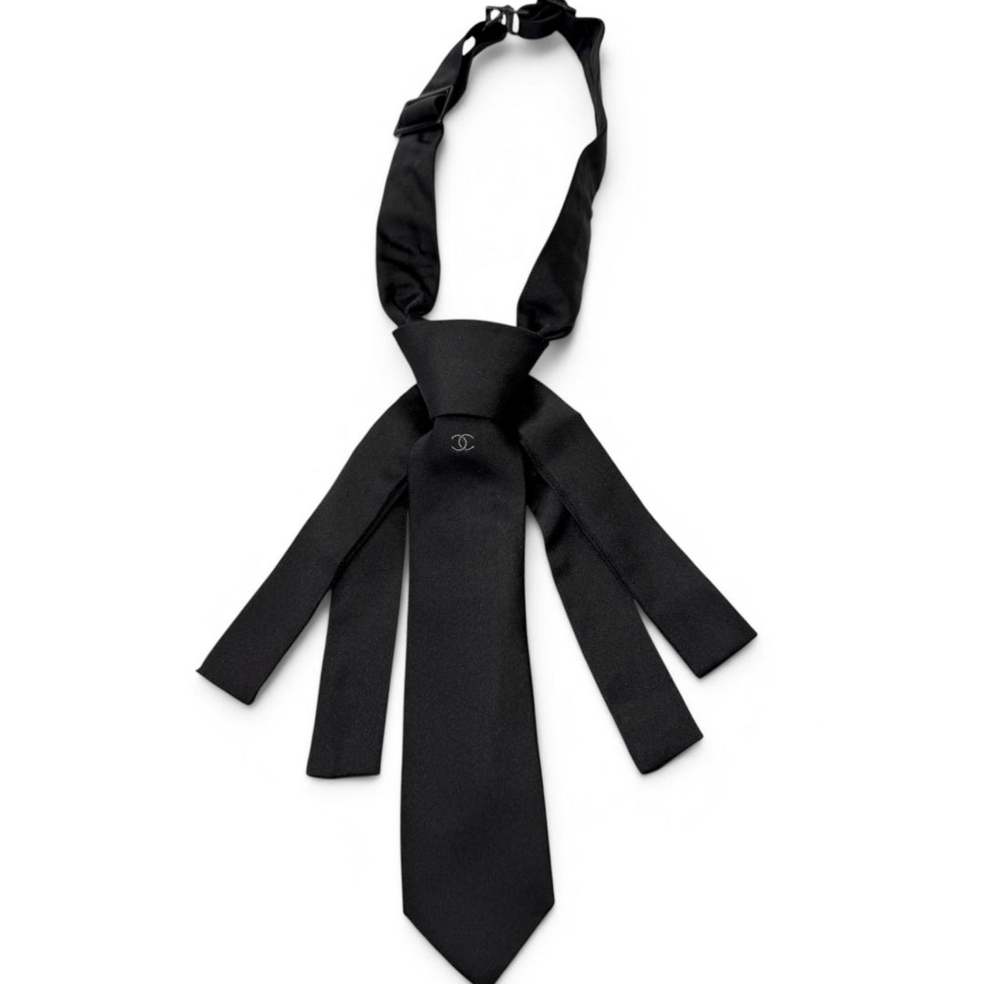 Great CHANEL choker COCO Mark Necktie Design black silk mens