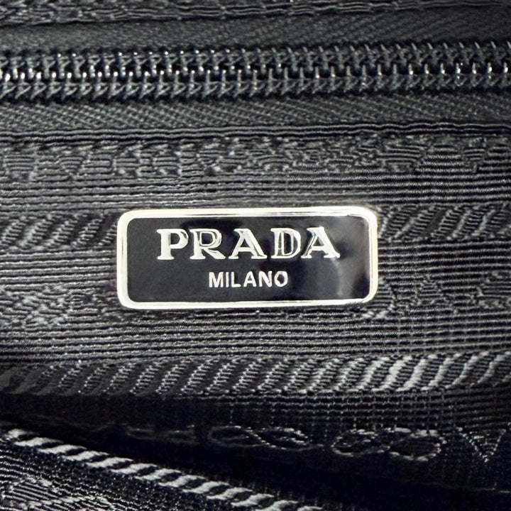 Excellent PRADA Cosmetics Pouch Vera Re-Nylon Mini Pouch Small triangle 1NS175